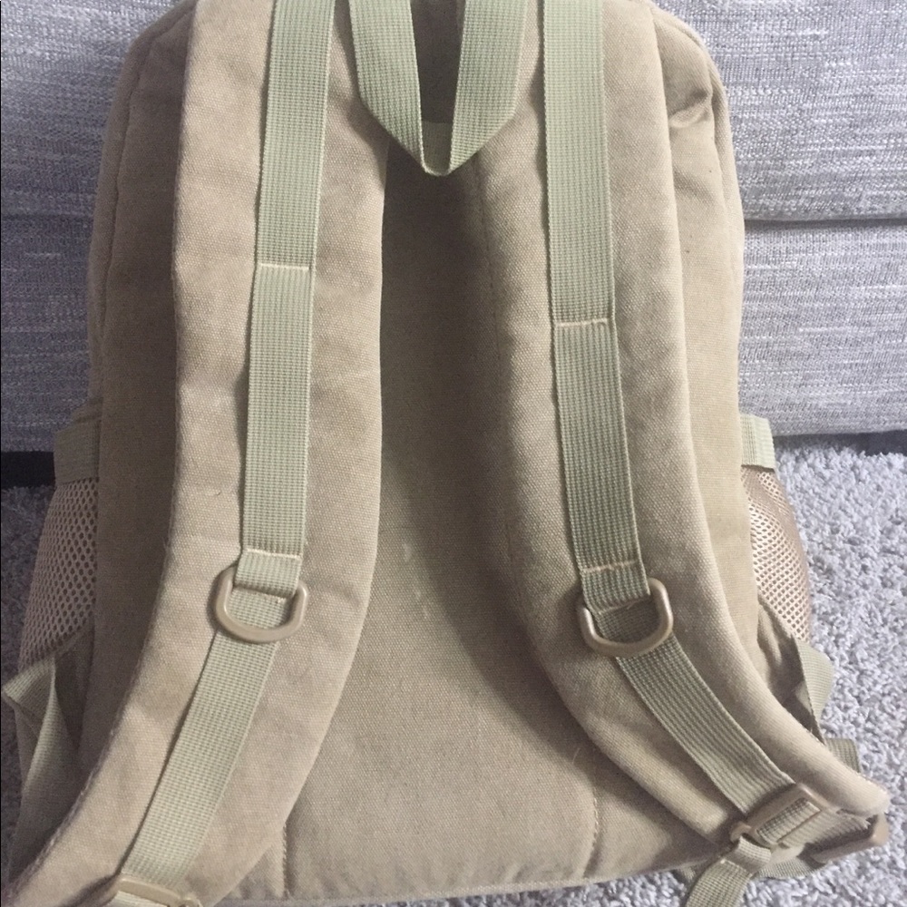Backpack - Picture 4 of 4